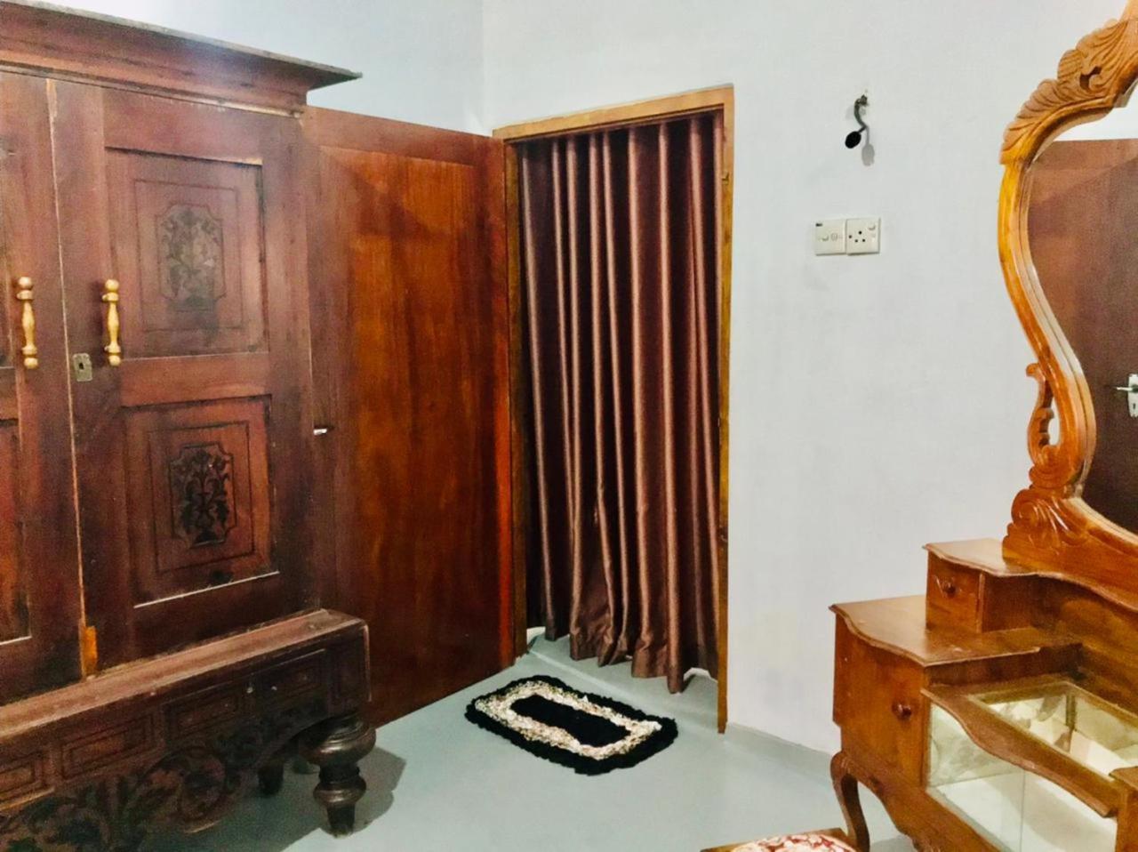 Lucky Mongrooves Apartman Midigama Kelet Kültér fotó