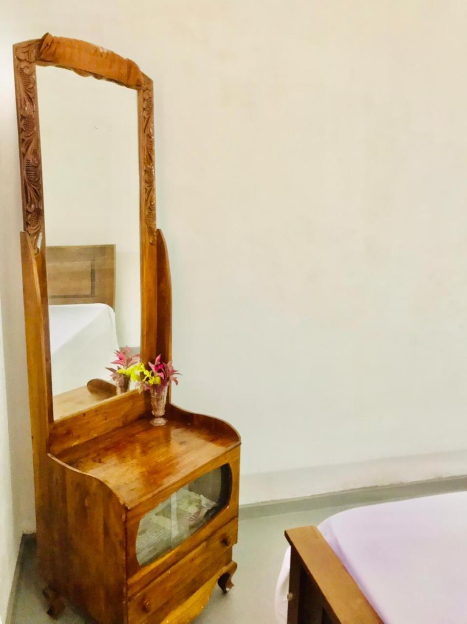 Lucky Mongrooves Apartman Midigama Kelet Kültér fotó