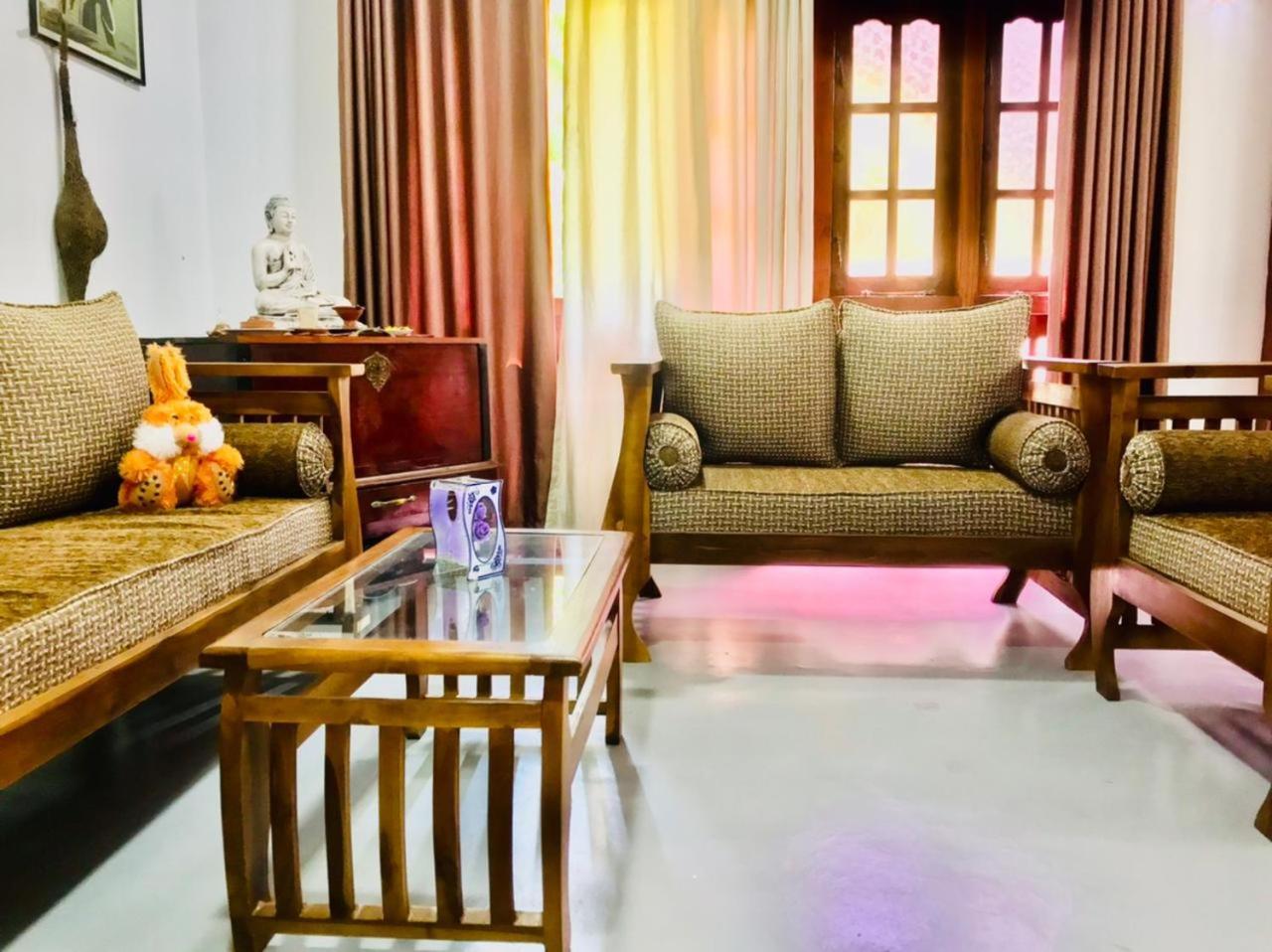 Lucky Mongrooves Apartman Midigama Kelet Kültér fotó